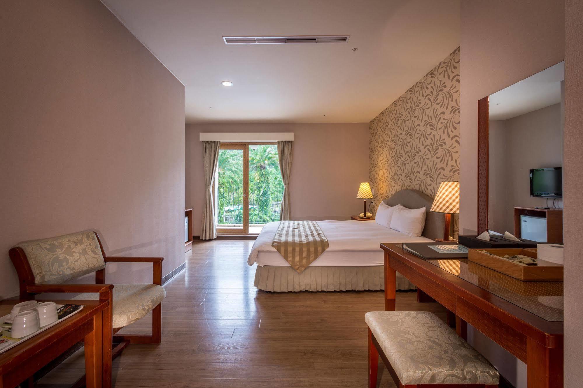 We Resort Sun Moon Lake Eksteriør billede