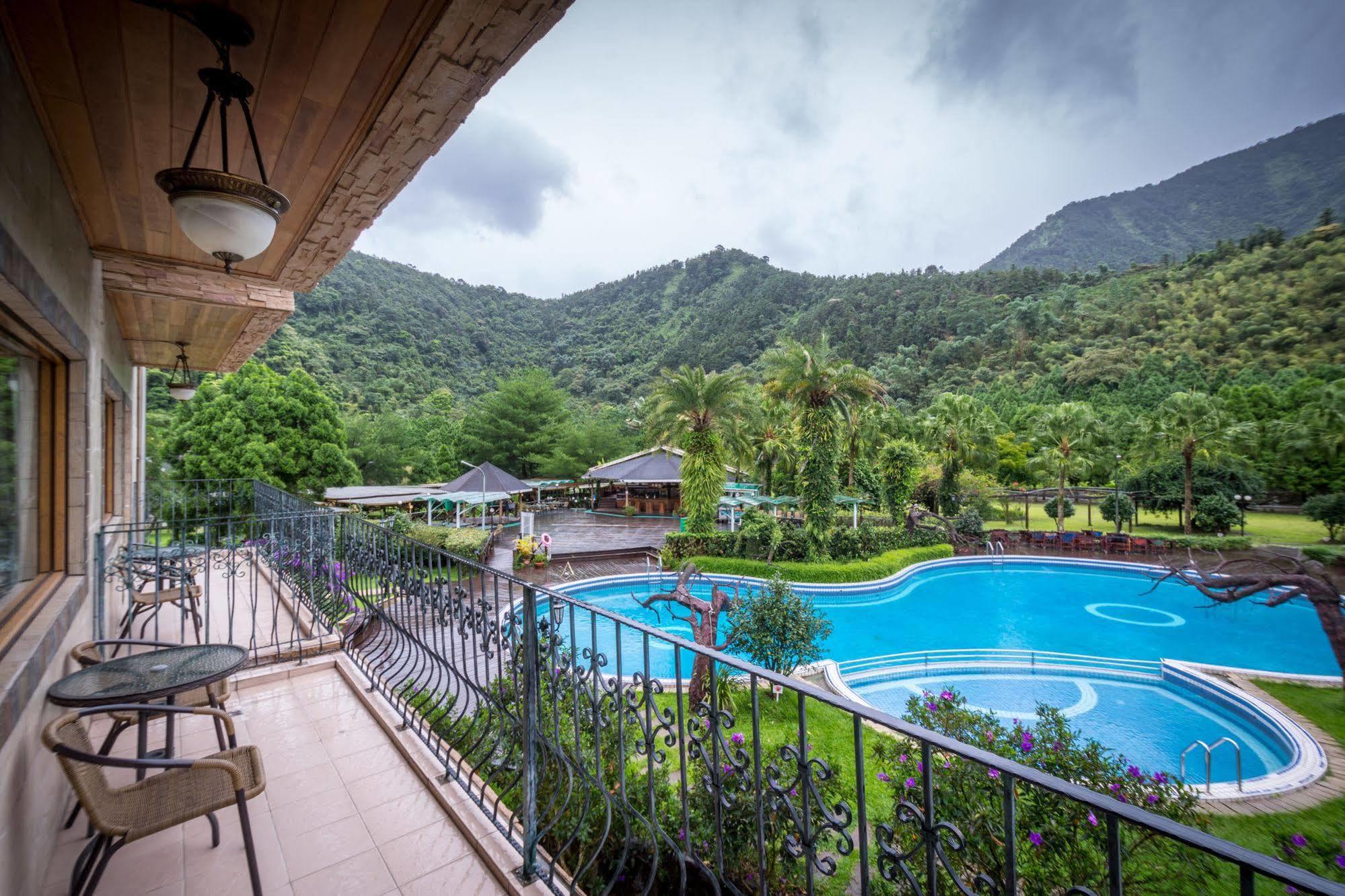 We Resort Sun Moon Lake Eksteriør billede